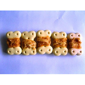 Pamlsok Salač Ciasteczko obtoczone kurczakiem 250 g Pamlsok Salač Ciasteczko obtoczone kurczakiem 250 g