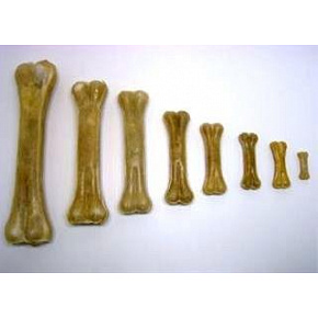 Pamlsok Salač Kość naturalna 21-22 cm